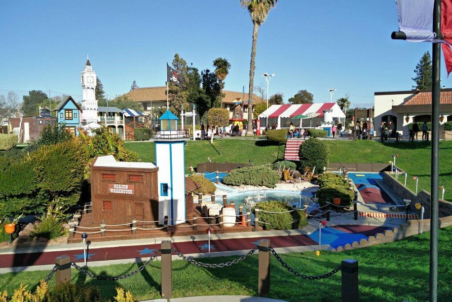 Golfland, United States